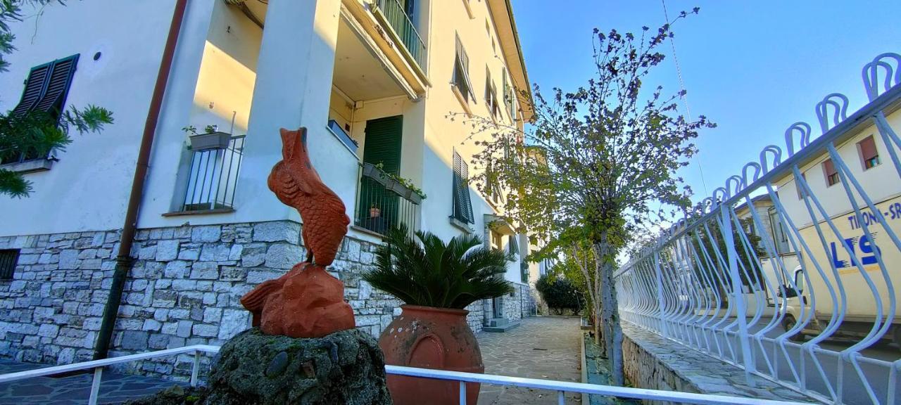 Lovely Lucca Free Parking Exterior photo